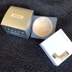 Jaclyn Hill Bake & Brighten UnderEye Banana Powder